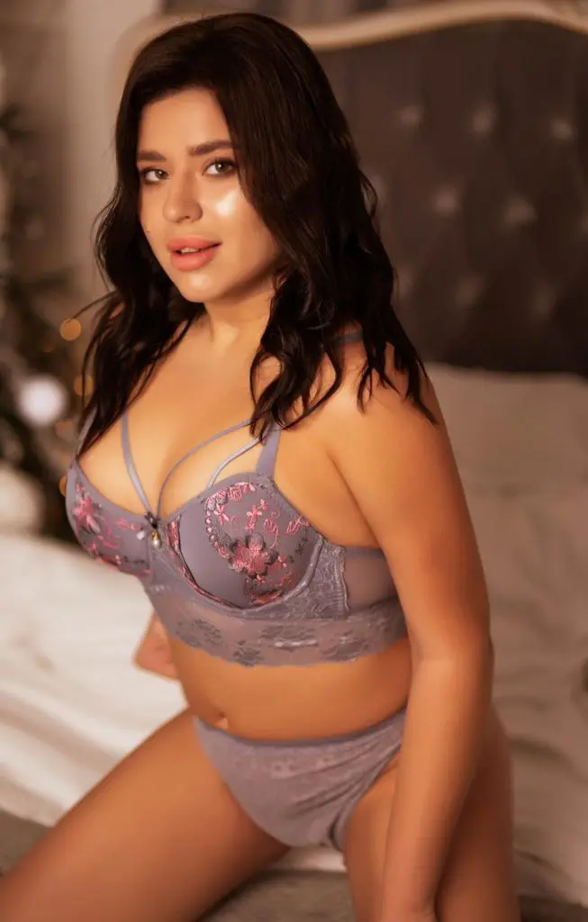 Call Girls Noida